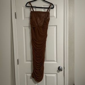 Brown knee length dress Size:L